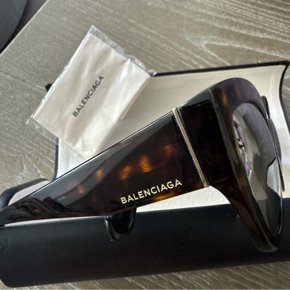 NEW BALENCIAGA SUNGLASSES BA103 52C CAT EYE EYEWEAR BALENCIAGA - Picture 7 of 15